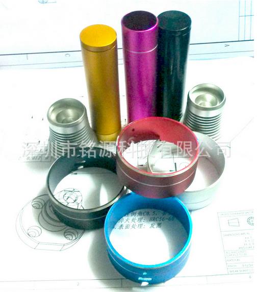 迷你音箱外殼加工精巧設(shè)計，讓音箱迷倒八方
